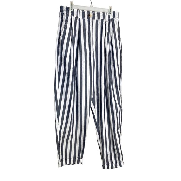 Urban Outfitters Pants - Urban Outfitters Grey/White Striped Pants Women’s 4 Tapered Ankle Trouser Beach